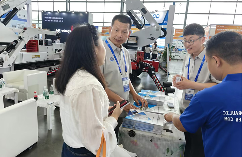 長(zhǎng)沙國(guó)際工程機(jī)械展會(huì)